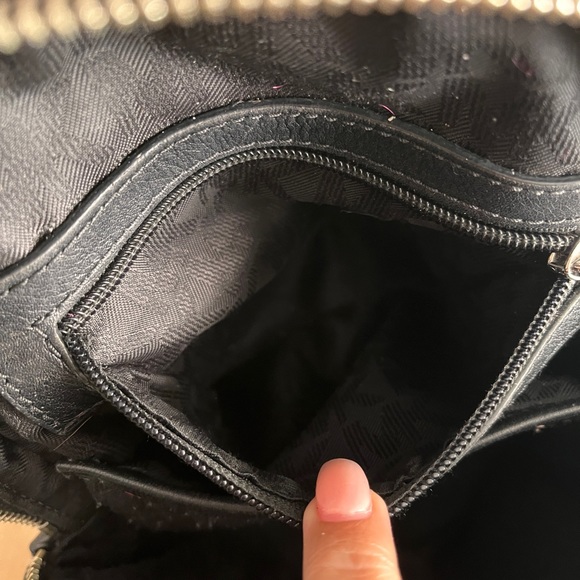 SOLD!!!! Michael Kors book bag purse - Picture 11 of 14